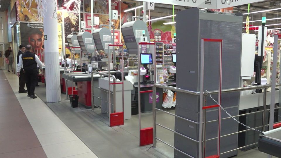 В торговом центре Губкина провели учения ГОЧС