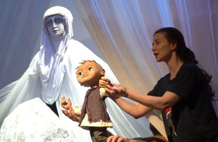 Совсем скоро в Белгороде театр кукол представит премьеру спектакля «Озарённый первым салютом»