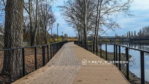 Подвесной мост на набережной «Берега» готов на 80%