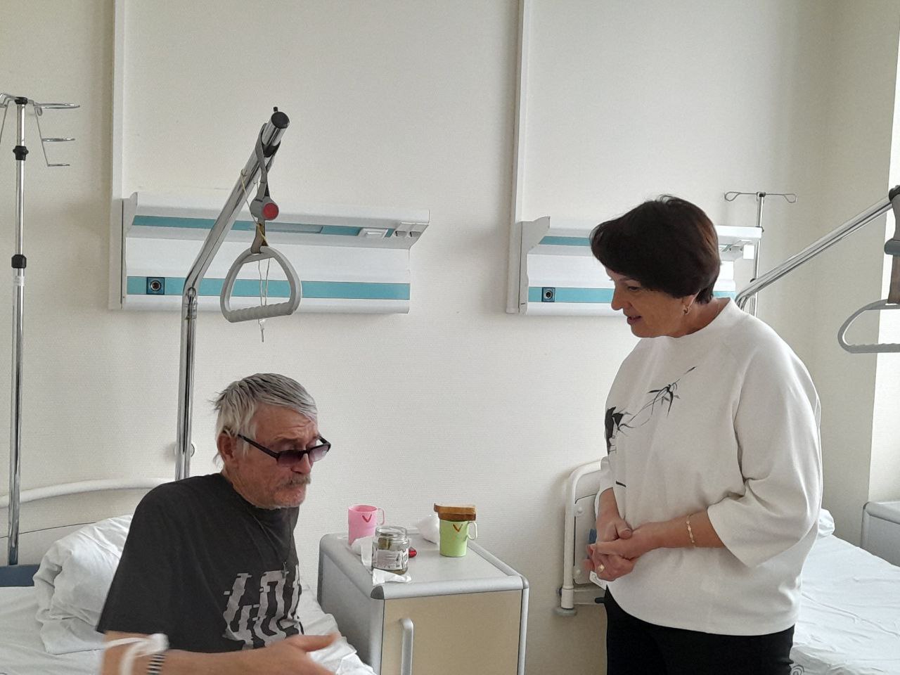 Татьяна Круглякова: Проведала мирных раненых, которые проходят лечение в медицинских учреждениях