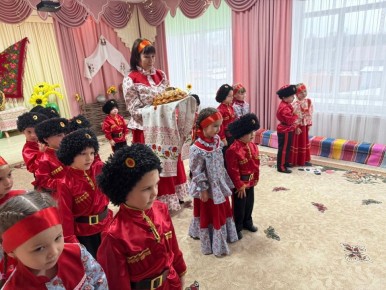 В Волоконовском детском саду № 1 «Берёзка» состоялось торжественное открытие казачьей группы, ставшее ярким событием для воспитанников и их родителей