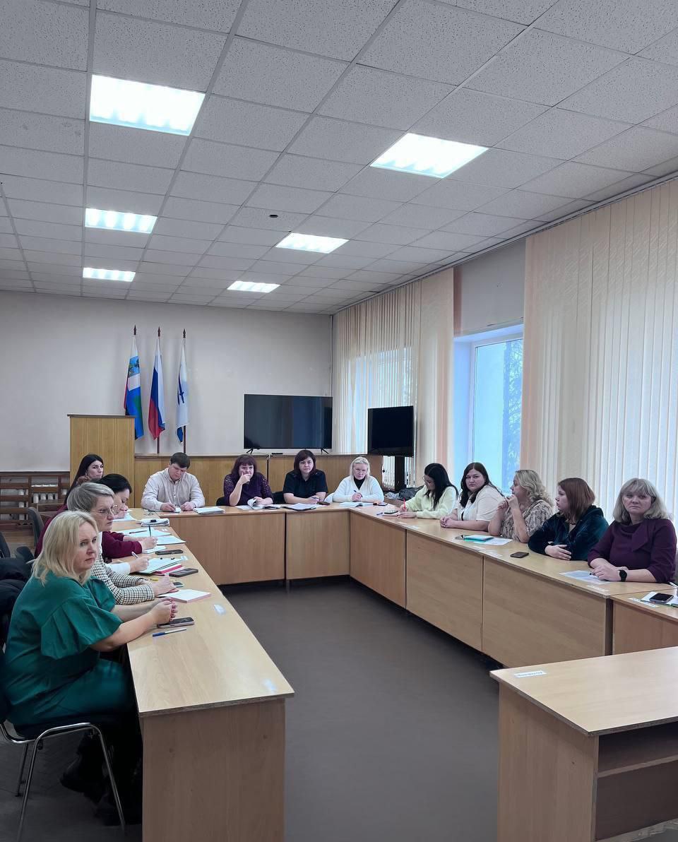 21 ноября состоялось очередное заседание территориальной комиссии по делам несовершеннолетних и защите их прав