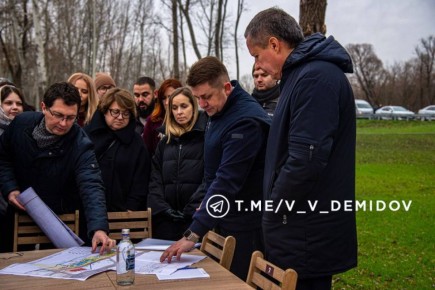  :                   Ը 