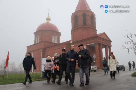 Владимир Жданов встретился с жителями села НижнеЧуфичево