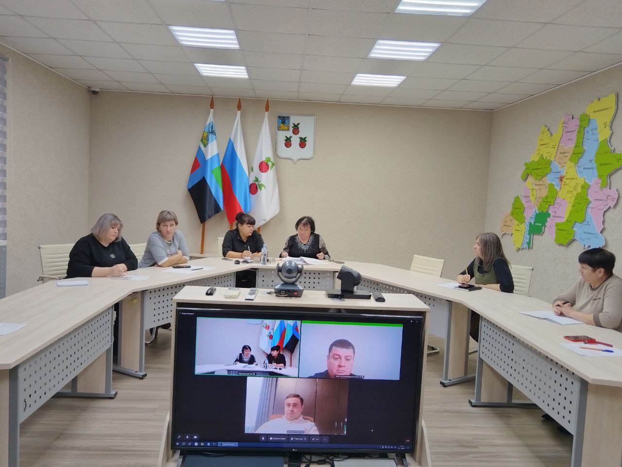 Сегодня состоялось очередное заседание рабочей группы межведомственной комиссии по противодействию нелегальной занятости и соблюдению требований трудового законодательства