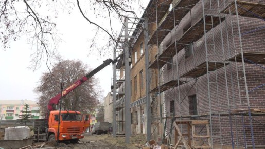 В Губкине продолжают капремонт горно-политехнического колледжа