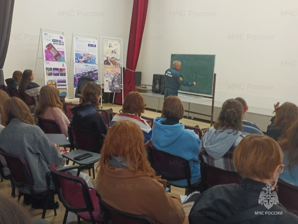 Студентам напомнили о правилах безопасности