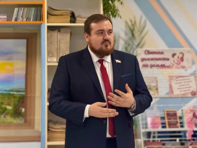 Олег Медведев: В центре культурного развития п. Томаровка состоялось важное событие – круглый стол, посвящённый многодетным семьям