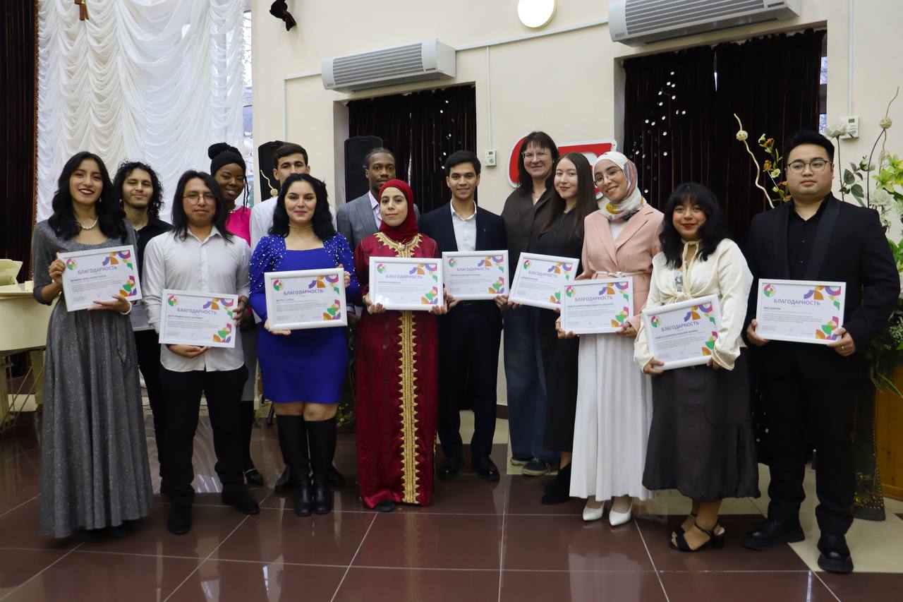 В Белгородском государственном институте искусств и культуры в рамках празднования Международного дня студентов состоялась торжественная церемония награждения самых активных участников Международного клуба дружбы...