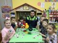 Белгородские автоинспекторы научили самых маленьких участников движения прогнозировать дорожную обстановку с помощью настольных моделей