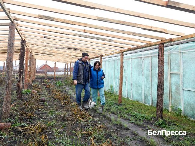 «Дрон после нескольких попыток всё же разбил наш дом, обрушив крышу и уничтожив наше хозяйство, которое мы строили собственными руками»