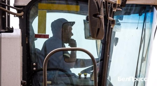 Вячеслав Гладков поручил наградить белгородских аграриев