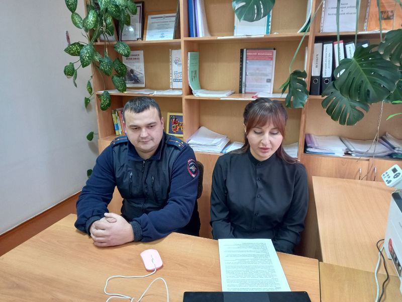 Белгородские автоинспекторы проводят для школьников дистанционные уроки по правилам дорожного движения
