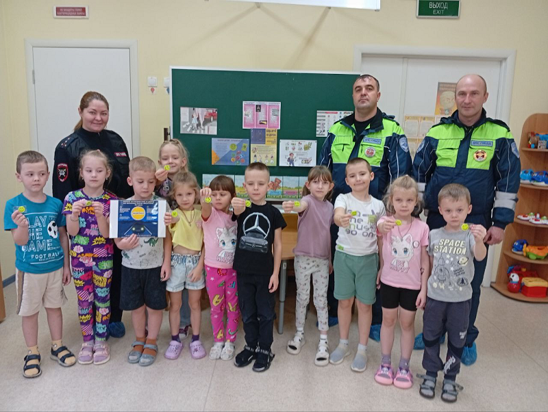 В детских садах Белгородской области продолжают работу «Секции юных пешеходов»