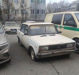 Белгородцев просят убрать с улиц брошенные автомобили