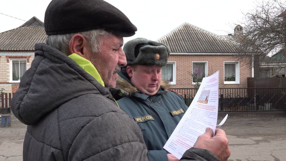 За четыре месяца сотрудники МЧС проинструктировали более 27 тысяч жителей Белгорода