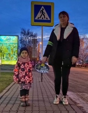 Сотрудники Госавтоинспекции призывают водителей быть внимательными вблизи пешеходных переходов