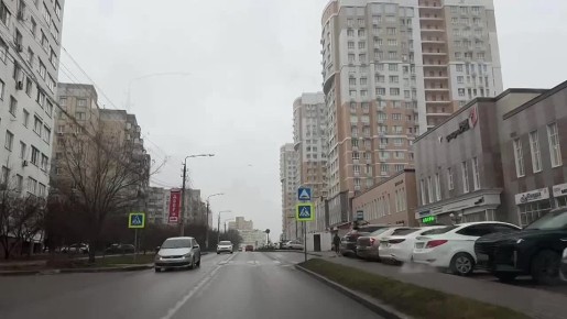 Здравствуйте, друзья. По прогнозу синоптиков, в течении дня на территории области дожди Любое изменение дорожного покрытия повышает риск возникновения ДТП Будьте внимательны во время движения, соблюдайте скоростной режим и...