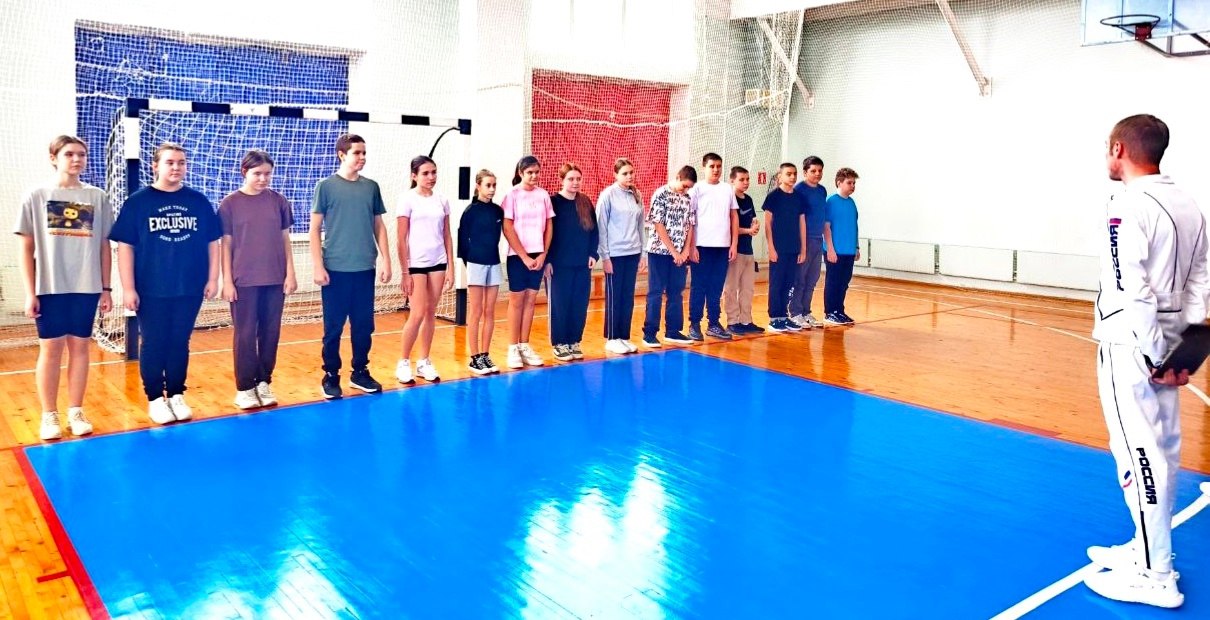 Жители нашего округа активно продолжают демонстрировать свою физическую подготовку, принимая участие в выполнении нормативов Всероссийского физкультурно-спортивного комплекса «Готов к труду и обороне»