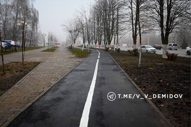В Белгороде завершают строительство велодорожек на проспектах Ватутина и Б. Хмельницкого