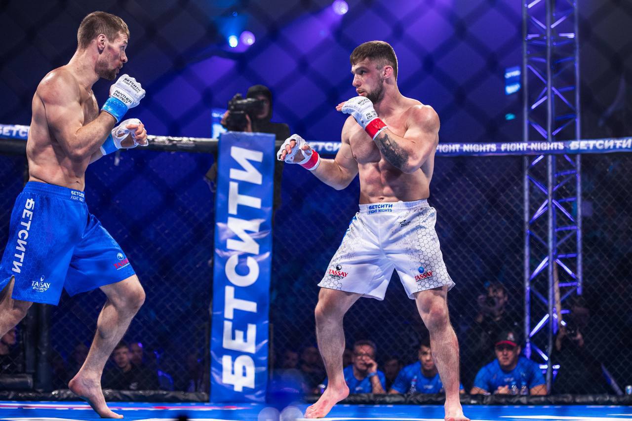В рамках турнира Fight Nights 131 состоялся четвертьфинальный поединок Гран-при в лёгком весе между топовыми российскими бойцами — старооскольцем Владимиром Токовым и его соперником Андреем Гончаровым