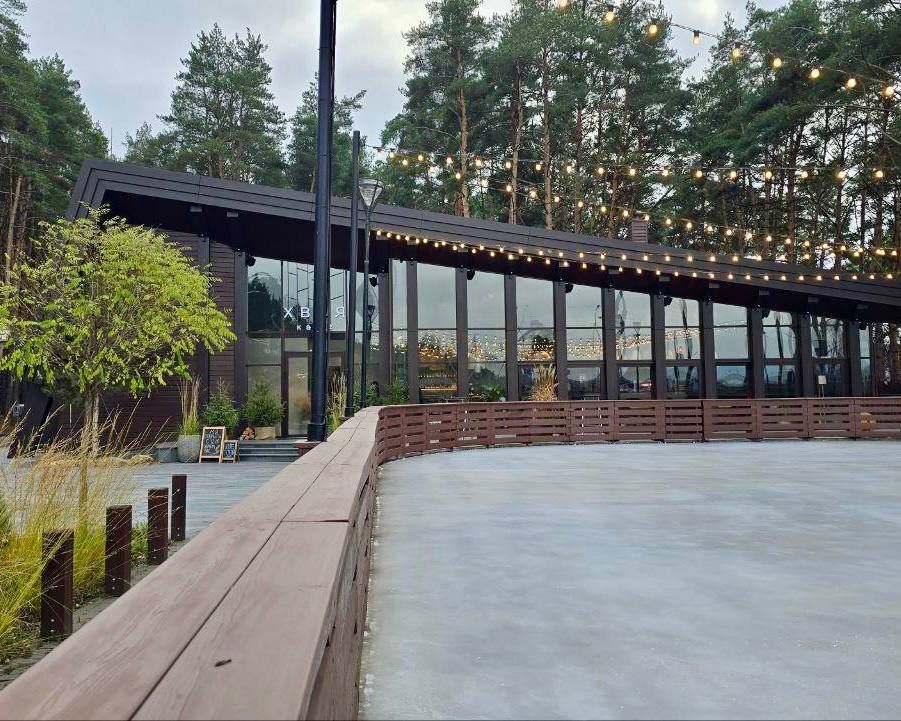 В областной столице открываются первые катки