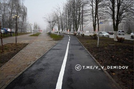 В Белгороде завершают строительство велодорожек на проспектах Ватутина и Б. Хмельницкого