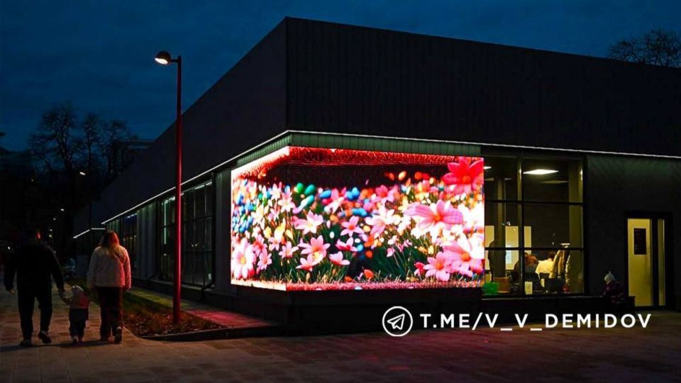 «Великолепное пространство, работает плохо»: Вячеслав Гладков остался не доволен качеством работы креатив-тауна