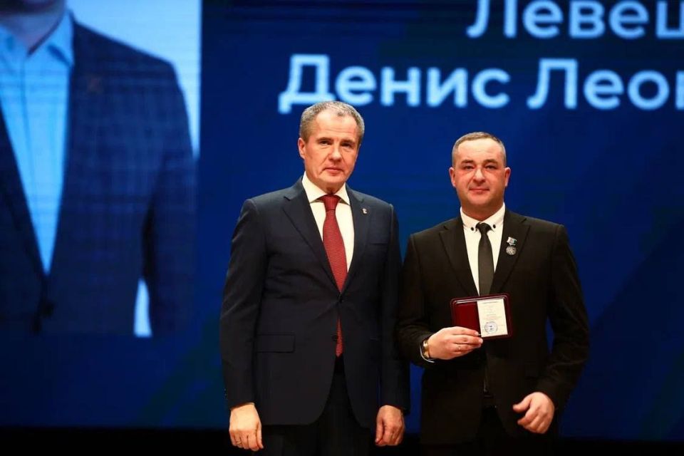 Владимир Переверзев: Губернатор Белгородской области Вячеслав Гладков провёл встречу с бойцами региональной самообороны, посвящённую трёхлетию формирования этого народного ополчения