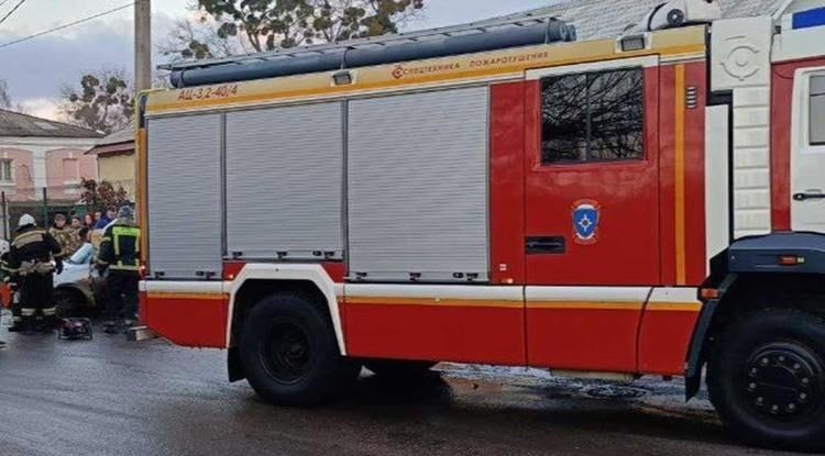 В Шебекино водитель легковушки врезался в опору ЛЭП и погиб