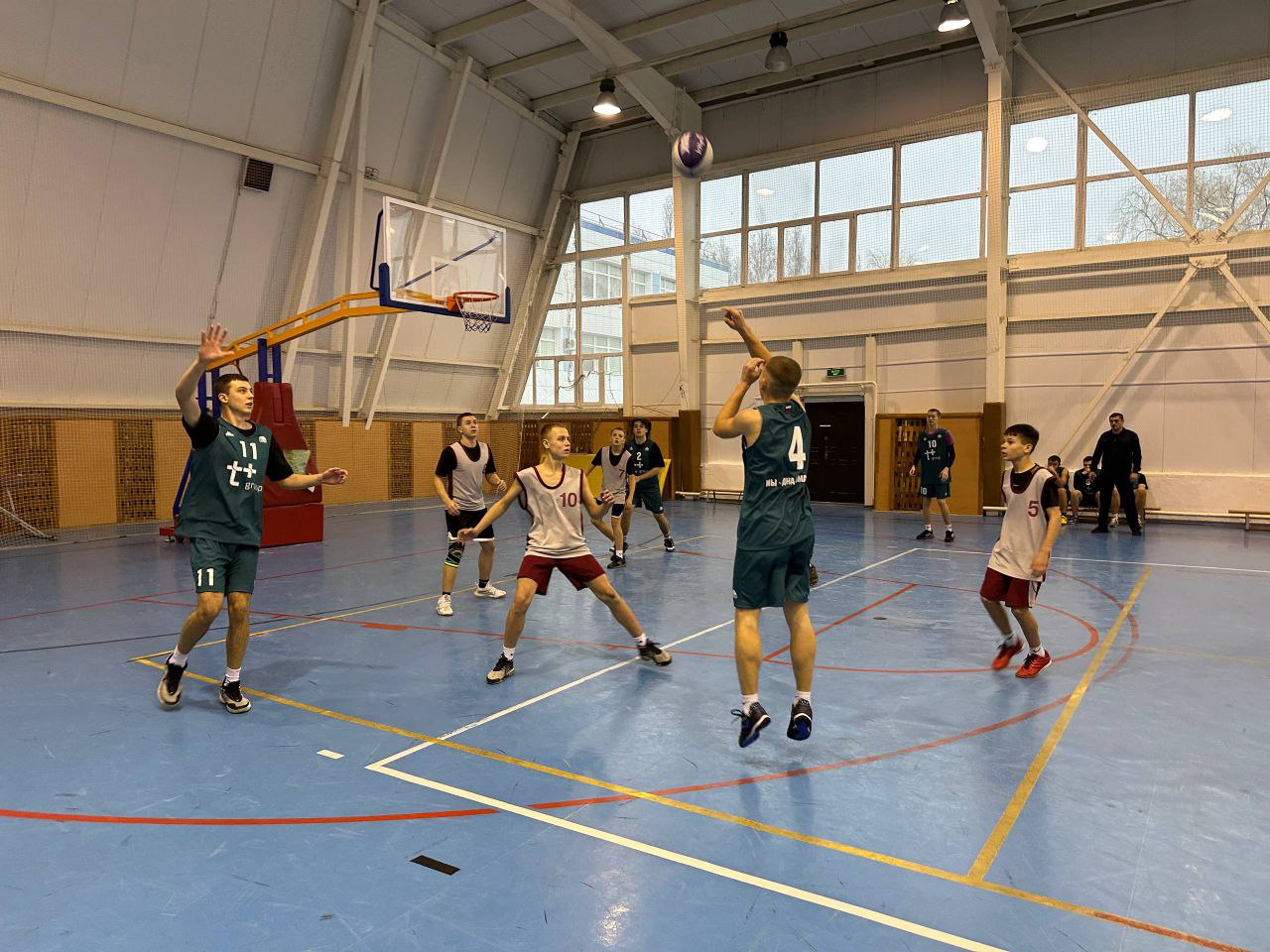 Сегодня завершились финальные игры муниципального этапа ШБЛ «КЭС-БАСКЕТ» сезона 2025–2026 годов