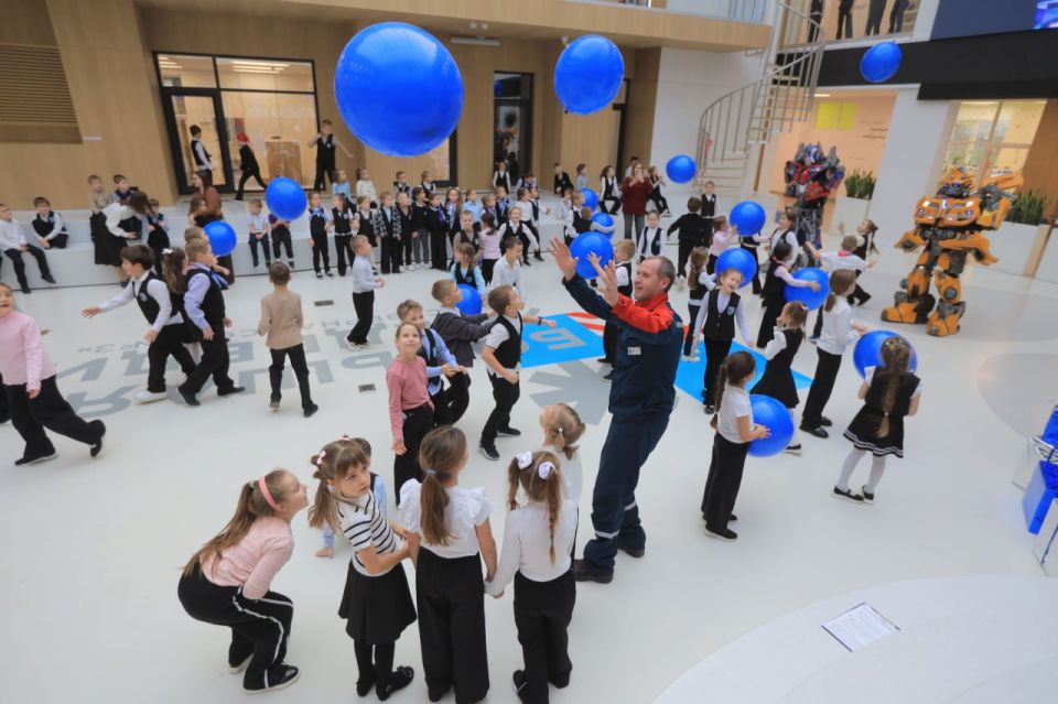 Белгородские энергетики презентовали детскую книгу по электробезопасности