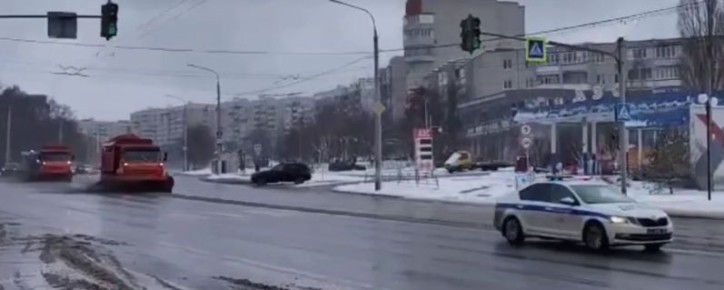 Белгородская Госавтоинспекция в связи с ухудшением погоды призывает водителей быть предельно внимательными