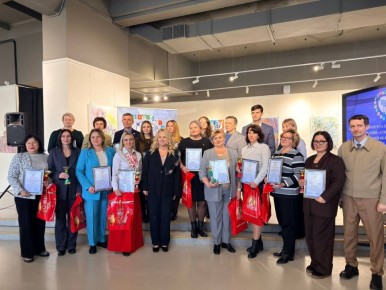 Владимир Переверзев: В Старом Осколе обсудили развитие общественного здоровья и наградили лучших