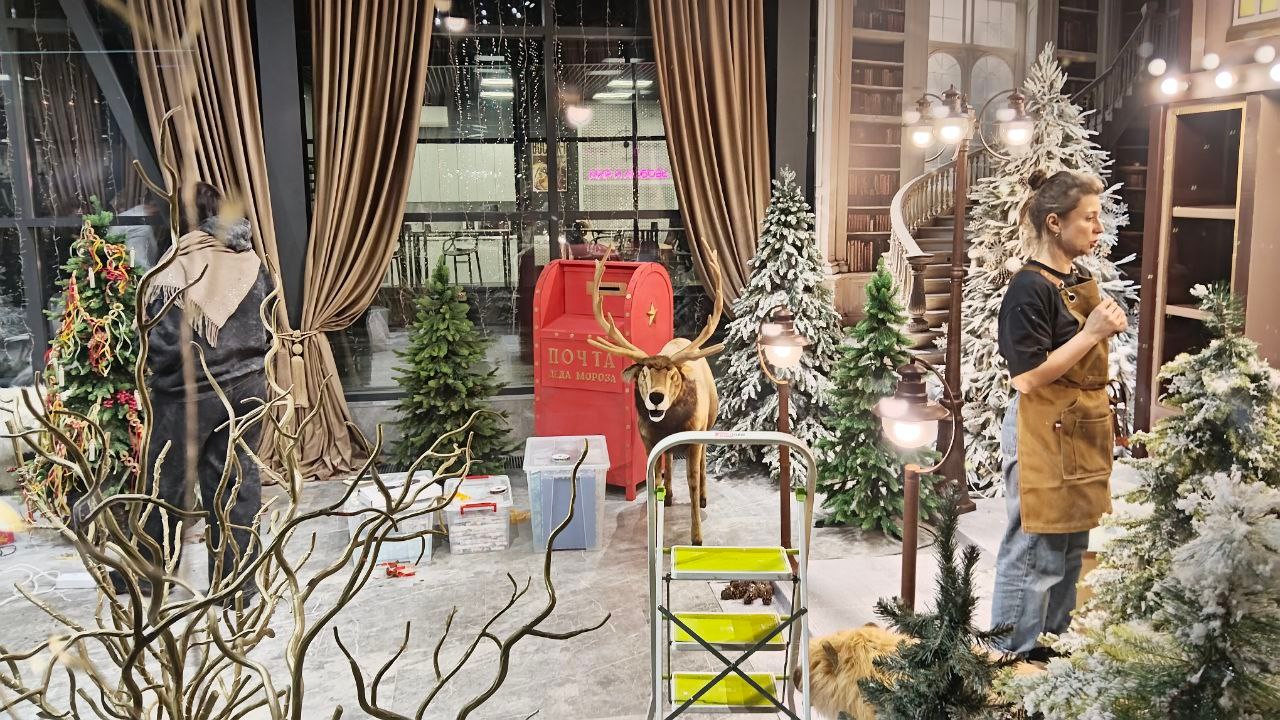 В КЦ «Октябрь» Белгорода идёт монтаж почты Деда Мороза
