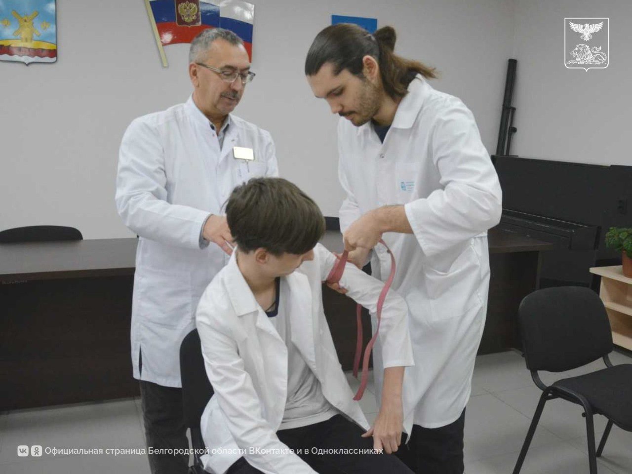 Ученики медклассов Краснояружского округа проходят практику в районной больнице