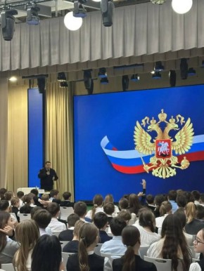 В Белгородском округе полицейские провели профилактические беседы с кадетами