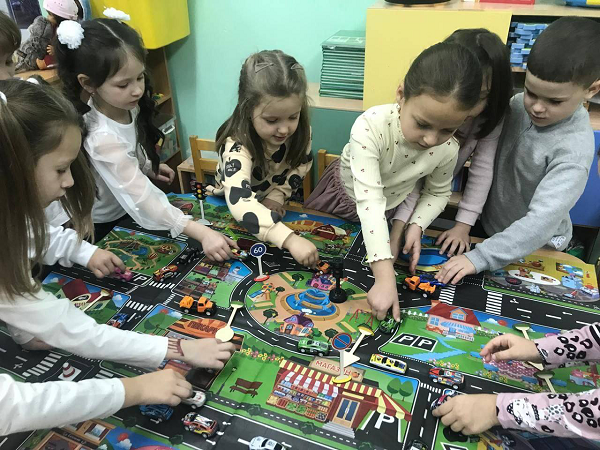 Белгородские автоинспекторы научили самых маленьких участников движения прогнозировать дорожную обстановку