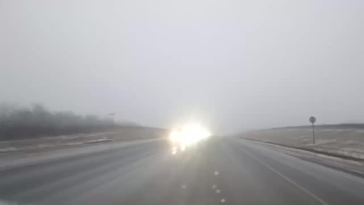 Доброе утро, друзья. В связи с ухудшением погодных условий на территории Белгородской области, а именно туманом Управление Госавтоинспекции призывает всех участников дорожного движения быть особенно внимательными Чтобы...