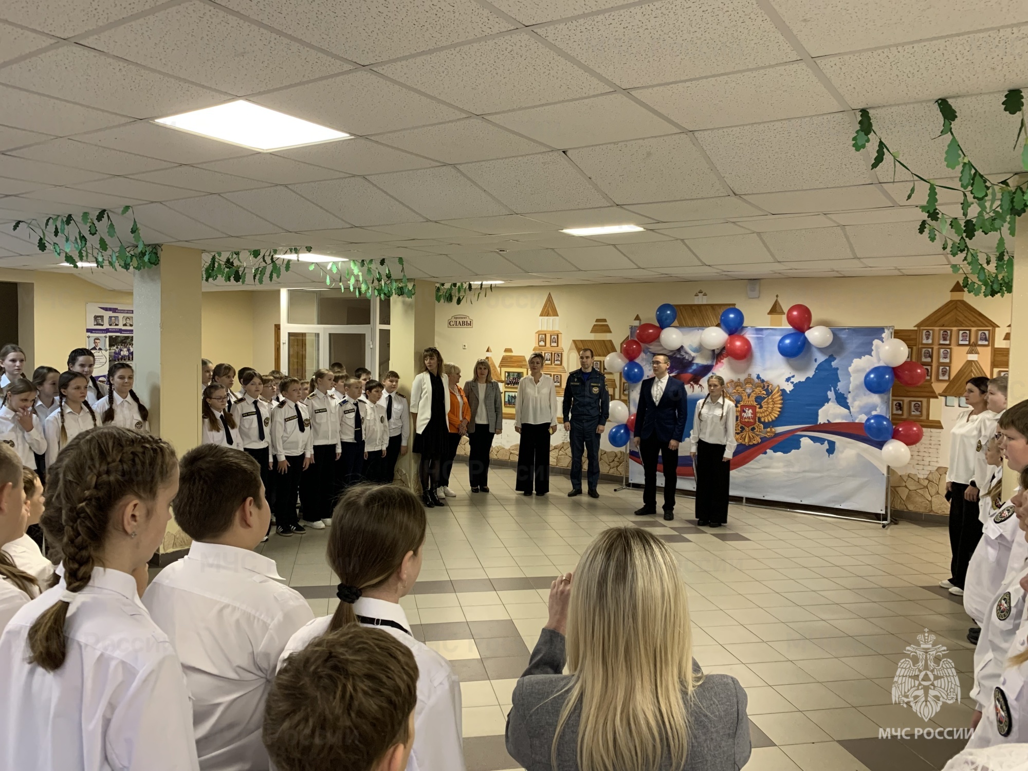 В Губкинском городском округе состоялось торжественное посвящение в кадеты МЧС России учащихся Троицкой школы