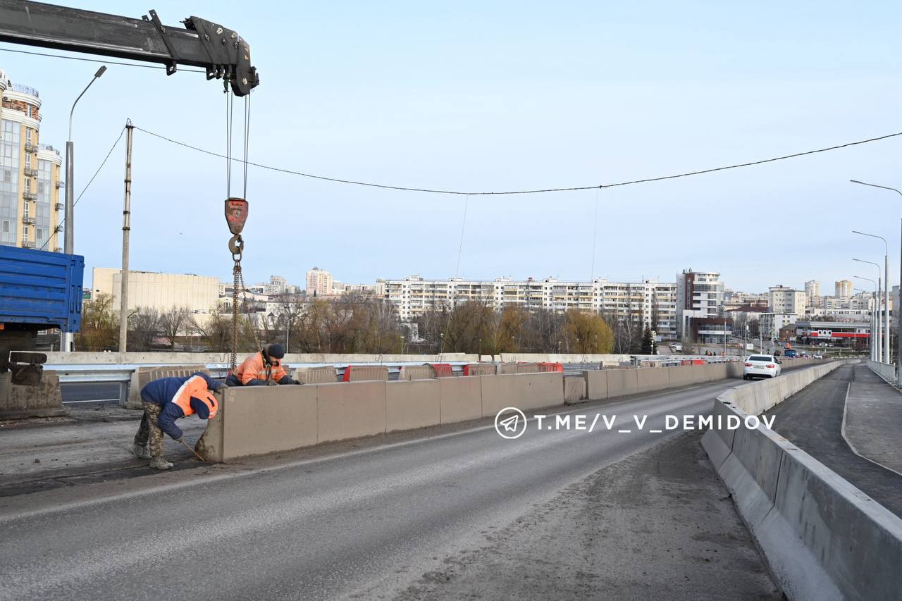 Во время прямого эфира мэр Белгорода ответил на вопросы горожан о дальнейших работах на проспекте Ватутина