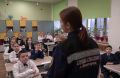 Спасатели управления ГОЧС рассказывают белгородским школьникам об опасности тонкого льда