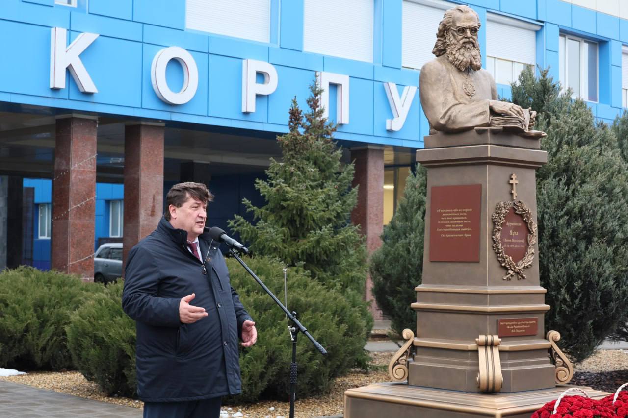 Юрий Клепиков: Сегодня на территории городской больницы №2 города Белгорода состоялось открытие памятника святителю архиепископу Луке (Войно-Ясенецкому) Симферопольскому и Крымскому