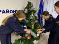В Белгородском округе кадеты украсили елку в отделе полиции