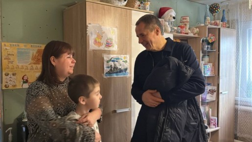 Вячеслав Гладков исполнил мечты борисовских детей