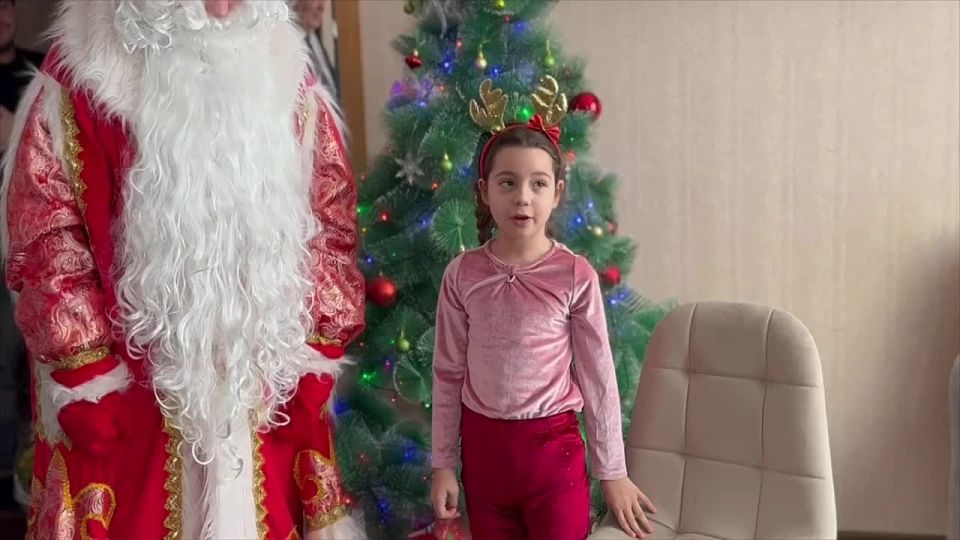 Юрий Клепиков: Новый год — пора исполнения заветных мечтаний, и наша добрая акция «Ёлка желаний» — прекрасный повод порадовать тех, кто ждёт новогоднего чуда