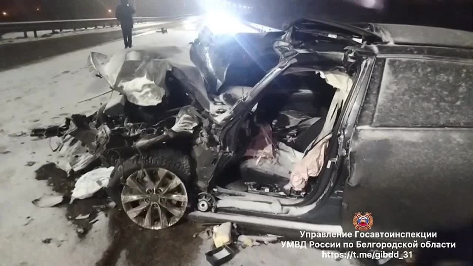 #СВОДКА_ДТП. По предварительным данным, вчера около 04 часов 40 минут на 53 км автодороги «М2 Крым – Москва – Орел – Тула – Курск – Белгород» Корочанского района, в районе села Подкопаевка, 23-летний водитель, управляя...