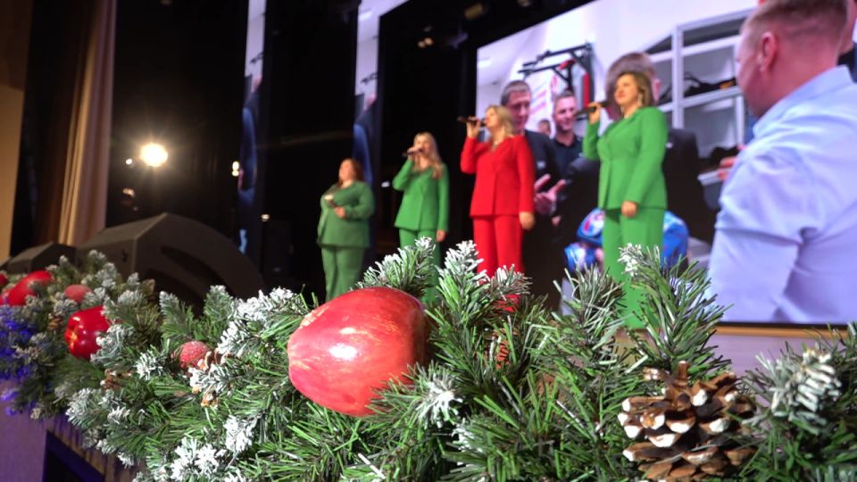 В Корочанском округе подвели итоги года и вручили награды за успехи в 2025 году