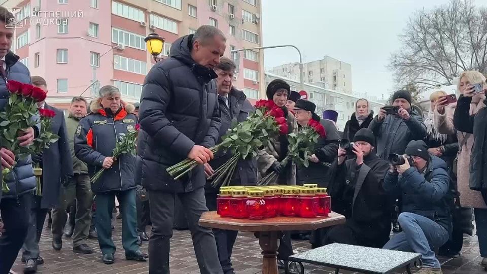 Мемориал в память о жертвах удара ВСУ 30 декабря 2023 года открыли в Белгороде