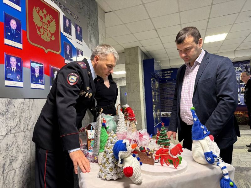 В УМВД России по г. Белгороду подвели итоги конкурса новогодних поделок, проводимого в рамках ведомственной акции «Полицейский Дед Мороз»